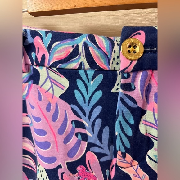 ⚪️ Lily Pulitzer Colorful Leaf Print Shorts size 4 fun summer colourful - Picture 7 of 8